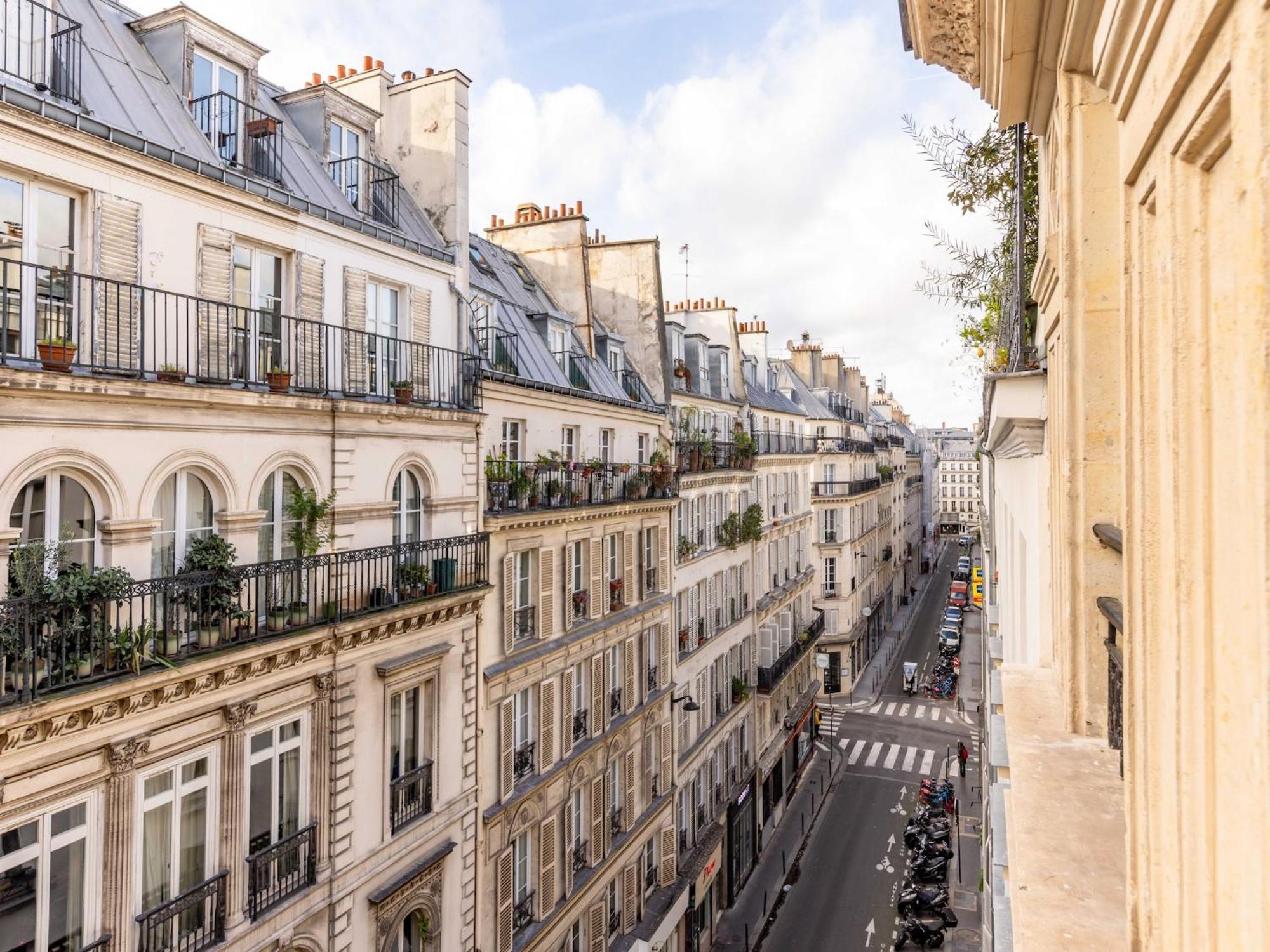 Beautiful Modern 3 Bdr 6p C Ur De * Parijs